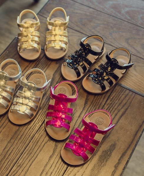 Sandale copii pentru fete in negru, auriu, argintiu si roz