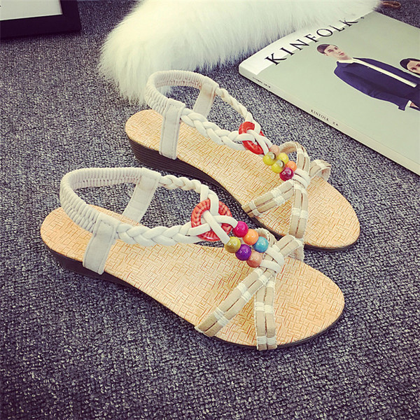 NOU model confortabil de sandale dama, fara inchidere cu elemente colorate