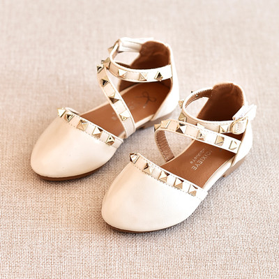 Детски модерни затворени сандалки за момичета с капси в черен, бежов и розов цвят