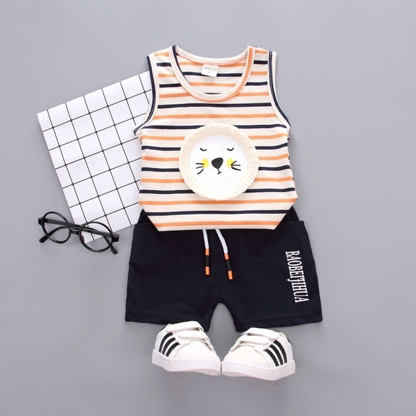 Set copii in doua culori cu imprimeu potrivit pentru fete si baieti