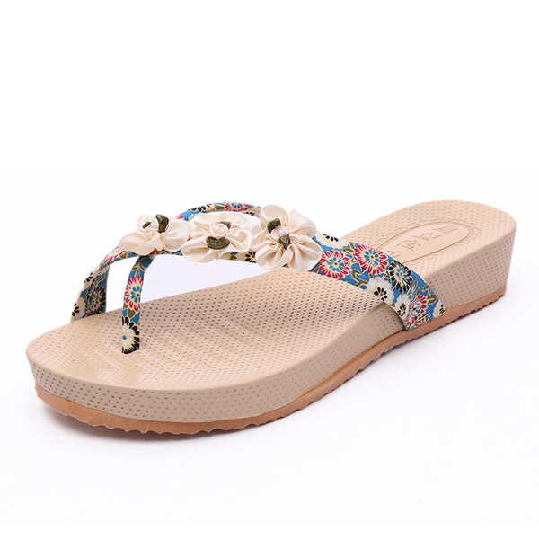 Ежедневни дамски чехли с 3D декорация в два цвята