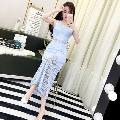 Κομψό μακρύ φόρεμα με δαντέλα σε διάφορα χρώματα