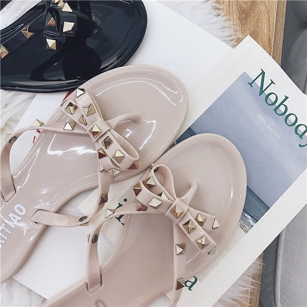 Papuci dama cu elemente metalice si panglica in doua culori