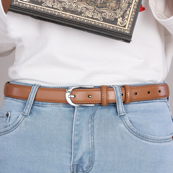 Cureaua de dama eleganta in multe culori