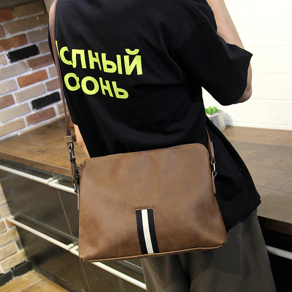 Geanta de umar pentru barbati de zi cu zi