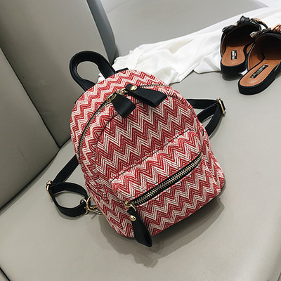 Rucsac mic de dama in trei culori potrivit pentru utilizarea de zi cu zi