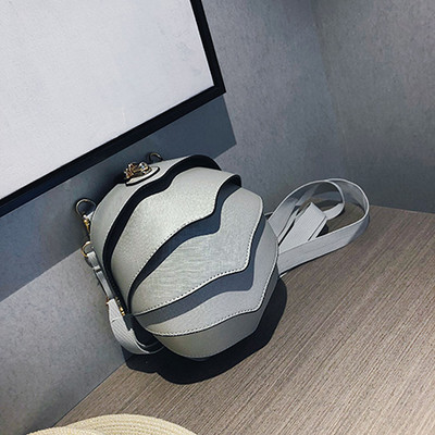 Rucsac mic de dama extravagant in trei culori