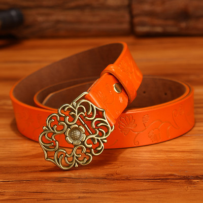 Curea de dama cu imprimeu pe toata lungimea si cu catarama diferita