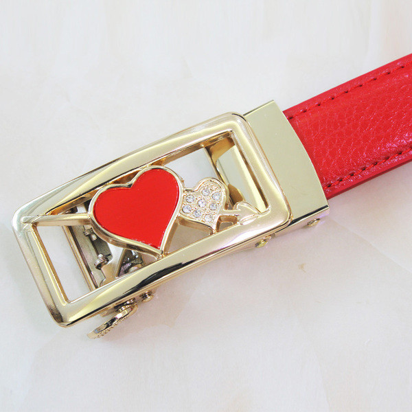 Γυναικεία κομψή ζώνη με διαφορετικές πόρπες