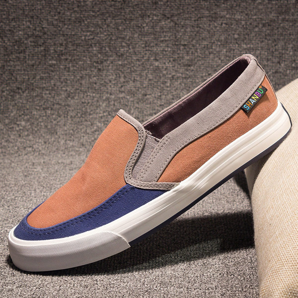 Mocasini moderni pentru barbati cu culori irizate