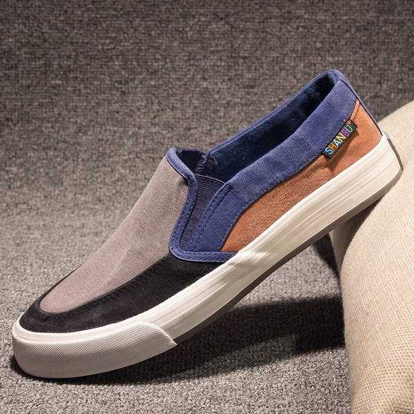 Mocasini moderni pentru barbati cu culori irizate