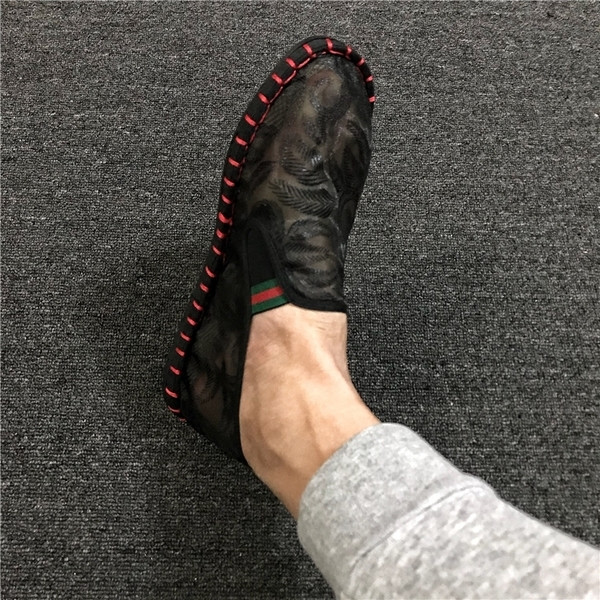 Mocasini pentru bărbați transparenți cu elemente florale în alb-negru