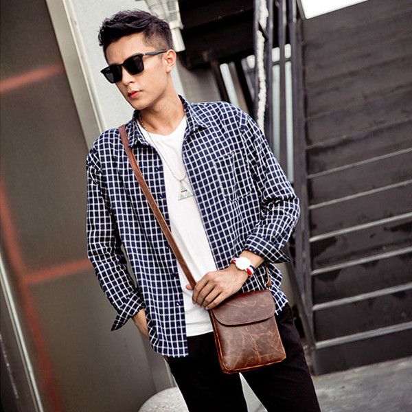 Geantă bărbătească mică, ușoară, din imitație de piele maro