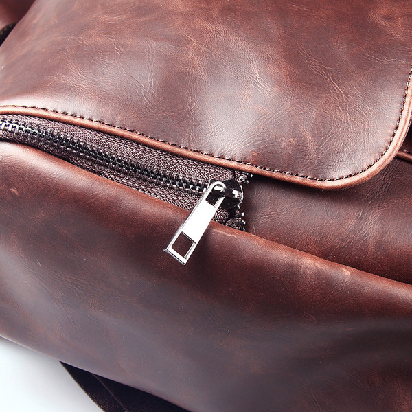 Rucsac barbatesc confortabil si luxos din piele ecologica in doua culori