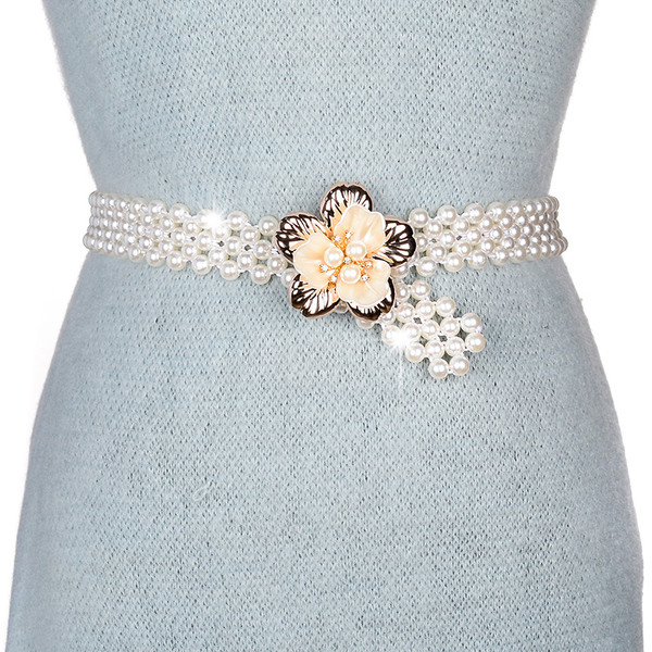 Cureaua de dama eleganta din perle decorative