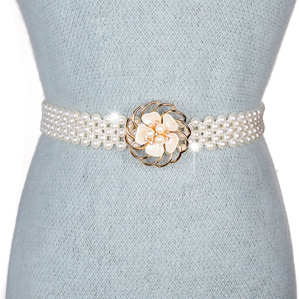 Cureaua de dama eleganta din perle decorative