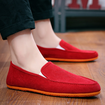 Άνετα ανδρικά μοκασίνια σε διαφορετικά μοτίβα και χρώματα