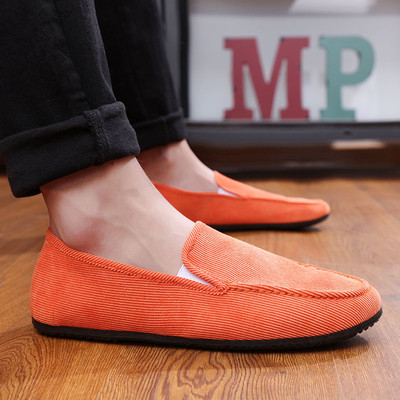 Άνετα ανδρικά μοκασίνια σε διαφορετικά μοτίβα και χρώματα