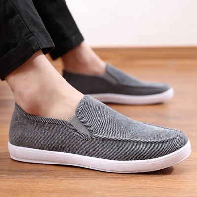 Άνετα ανδρικά μοκασίνια σε διαφορετικά μοτίβα και χρώματα