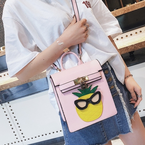 Rucsac de dama din piele ecologica cu decor 3D in trei culori