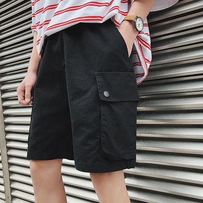 Pantaloni scurți pentru bărbați cu buzunare laterale