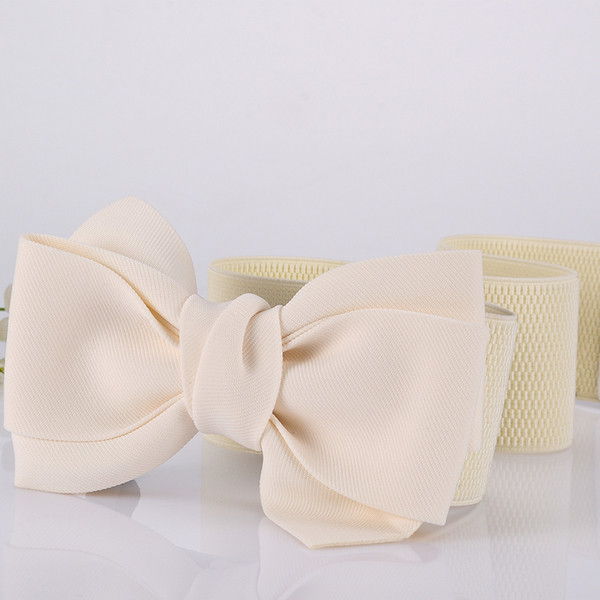 Cureaua de dama uni in mai multe culori cu panglica