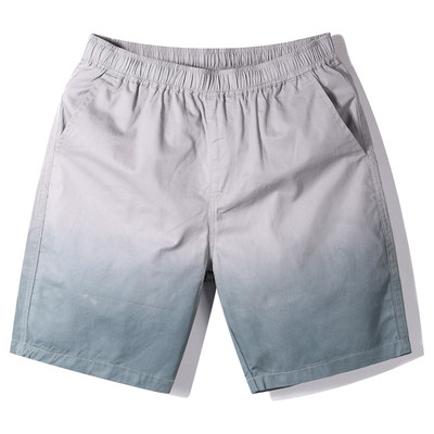 Pantaloni scurți sport în culori irizate