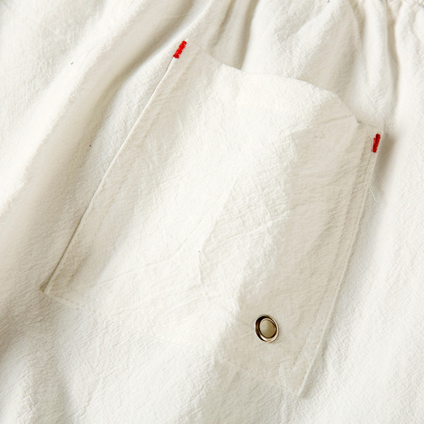 Pantaloni scurți proaspeți, în mai multe culori, cu margini și buzunare negre