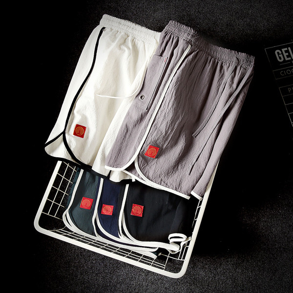 Pantaloni scurți proaspeți, în mai multe culori, cu margini și buzunare negre