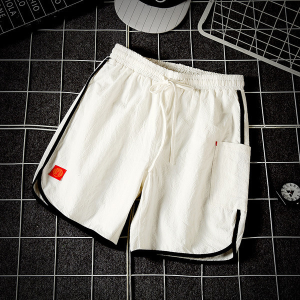 Pantaloni scurți proaspeți, în mai multe culori, cu margini și buzunare negre