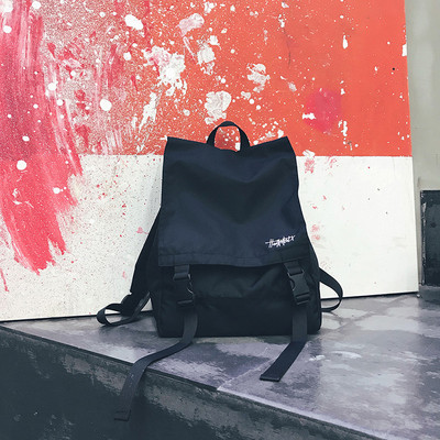 Άνετο και ελαφρύ ανδρικό σακίδιο σε πέντε χρώματα