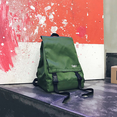 Άνετο και ελαφρύ ανδρικό σακίδιο σε πέντε χρώματα