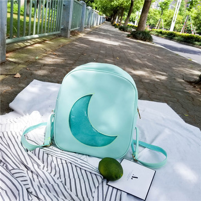 Γυναικείο σακίδιο μεσαίου μεγέθους με διακόσμηση