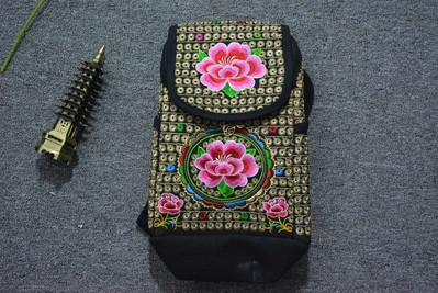 Rucsac de dama cu motive florale in diferite culori