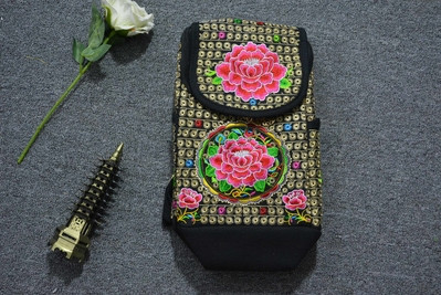 Rucsac de dama cu motive florale in diferite culori