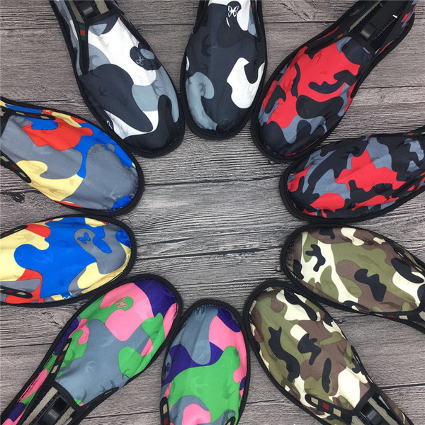 Mocasini unisex de camuflaj în diferite culori