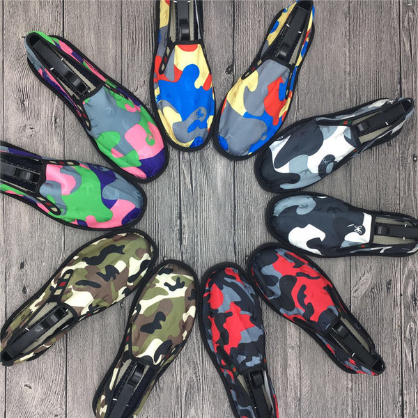 Mocasini unisex de camuflaj în diferite culori