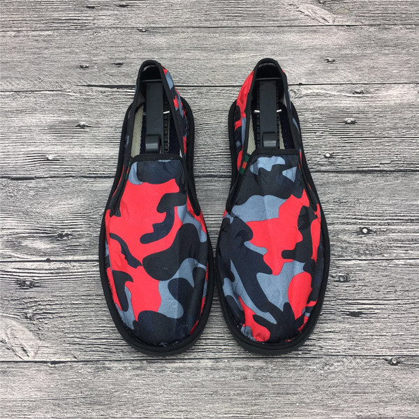 Mocasini unisex de camuflaj în diferite culori