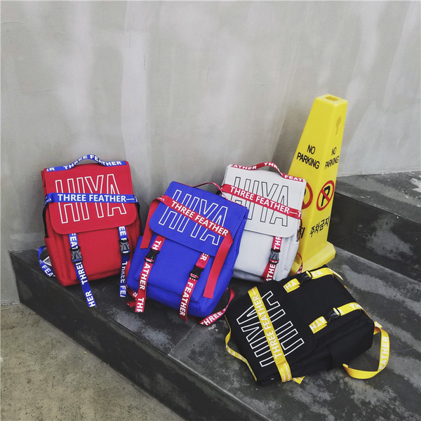 Ανδρικό καθημερινό σακίδιο με επιγραφές σε τέσσερα χρώματα