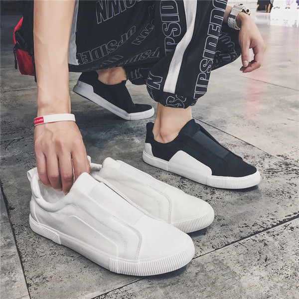 Mocasini moderni pentru bărbați cu talpă plate în alb-negru