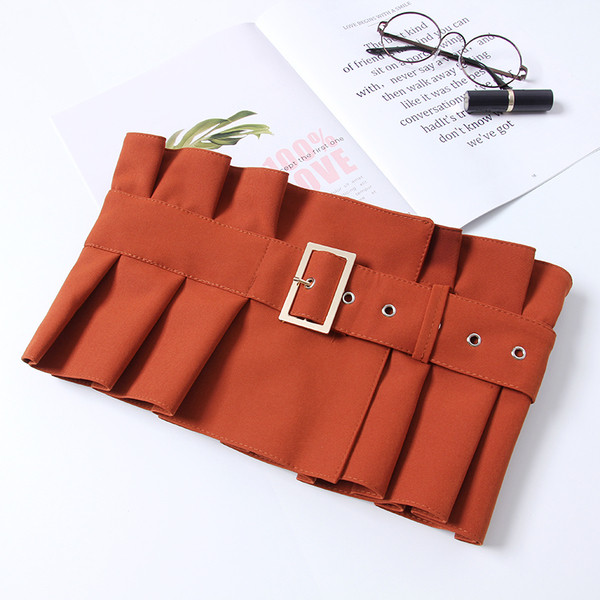 Cureaua de dama curata in mai multe culori