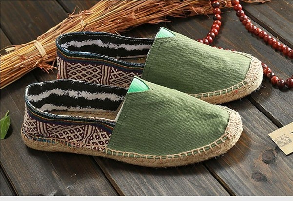 Mocasini moderni unisex cu motive etnice în albastru și verde