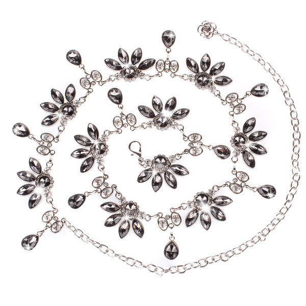 Cureaua delicata de dama cu pietre decorative