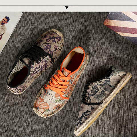 Mocasini moderni pentru barbati cu motive florale in trei modele