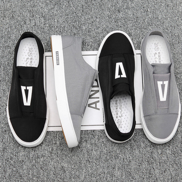 Mocasini moderni pentru bărbați cu imprimeu în negru și gri