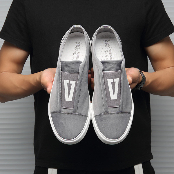 Mocasini moderni pentru bărbați cu imprimeu în negru și gri