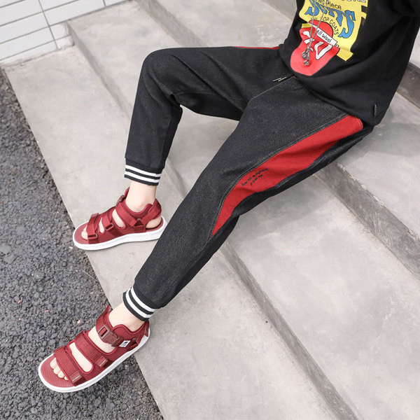 Pantaloni sport copii pentru baieti cu margine laterala