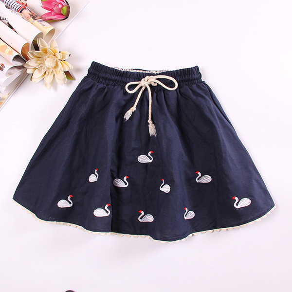 Fusta elastica pentru copii pentru fete in trei modele