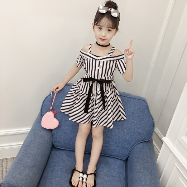 Παιδικό  μοντέρνο ριγέ φόρεμα σε μαύρο και κόκκινο χρώμα