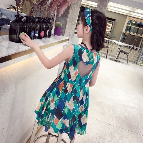 Rochie moderna colorata pentru fete cu inima taiata pe spate in doua culori